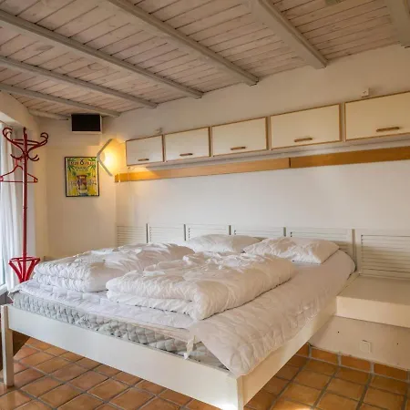 Seaside Charm With And Sauna-by Traum 펜션