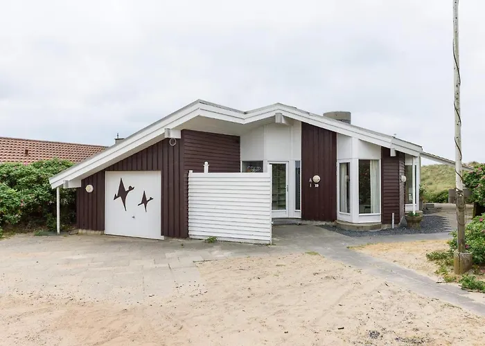 Seaside Charm With And Sauna-by Traum *