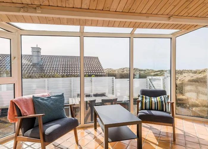 Seaside Charm With And Sauna-by Traum 度假居