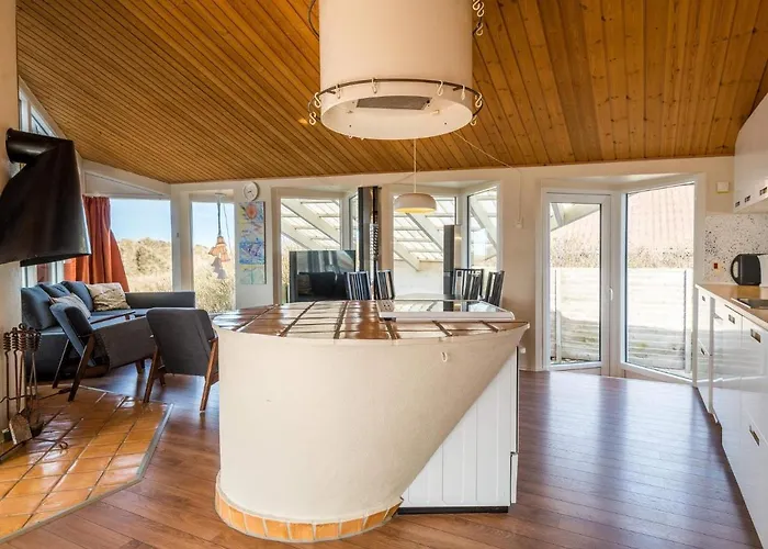 Seaside Charm With And Sauna-by Traum *